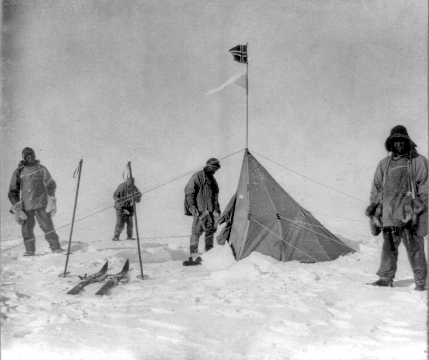 Scott and team see Norwegian flag at the South Pole