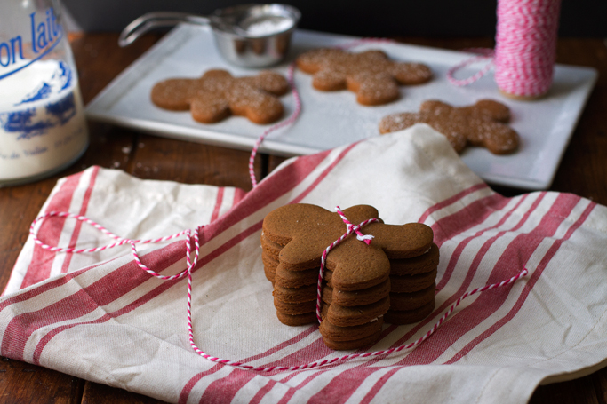 Spiced Gingerbread Cookies - Lightly sweetened so they're perfect with royal icing or a light dusting of powdered sugar! | Littlepsicejar.com #gingerbread #holidaybaking #cookies