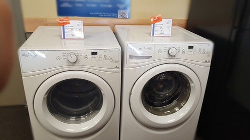 WHIRLPOOL FRONT LOAD WASHER/DRYER