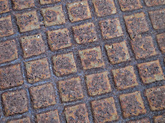 rust tiles pattern