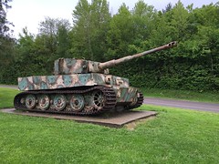German Tiger Tank (2)