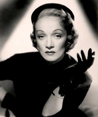 Marlene Dietrich ***
