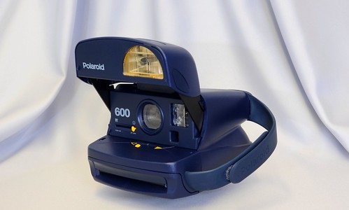 Polaroid 600 top) - Camera-wiki.org - The free camera encyclopedia