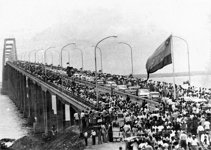 inauguracion del puente sobre el lago de maracaibo
