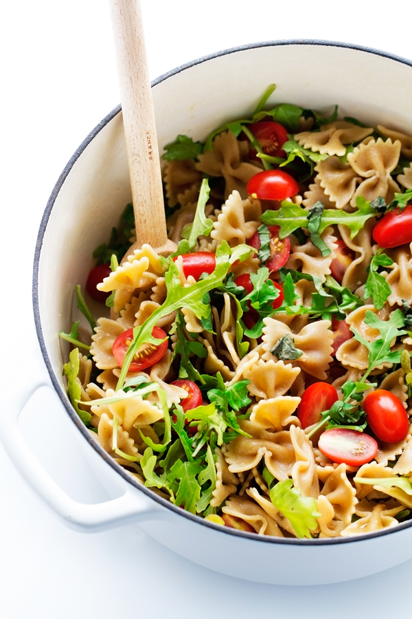 Arugula Pasta Salad - The Easiest Salad you'll ever make. Plus it uses up all those leftovers in the fridge! #pastasalad #leftovers #pasta | Littlespicejar.com