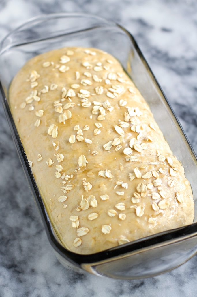 Whole Wheat Honey Oatmeal Bread - check out the step-by-step pictures and learn how to make this bread. NO REFINED SUGARS and so easy to make at home! #honeyoatbread #bread #homemadebread | Littlespicejar.com