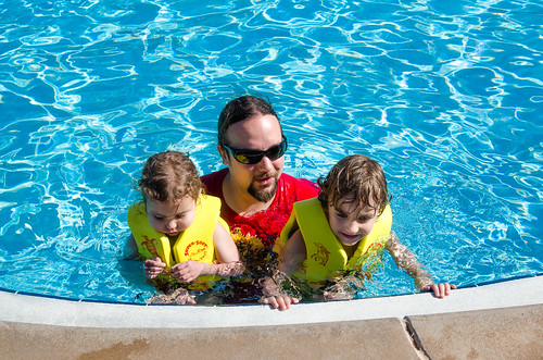 20160417-Disney-Vacation-Day-3-Pool-Time-0190