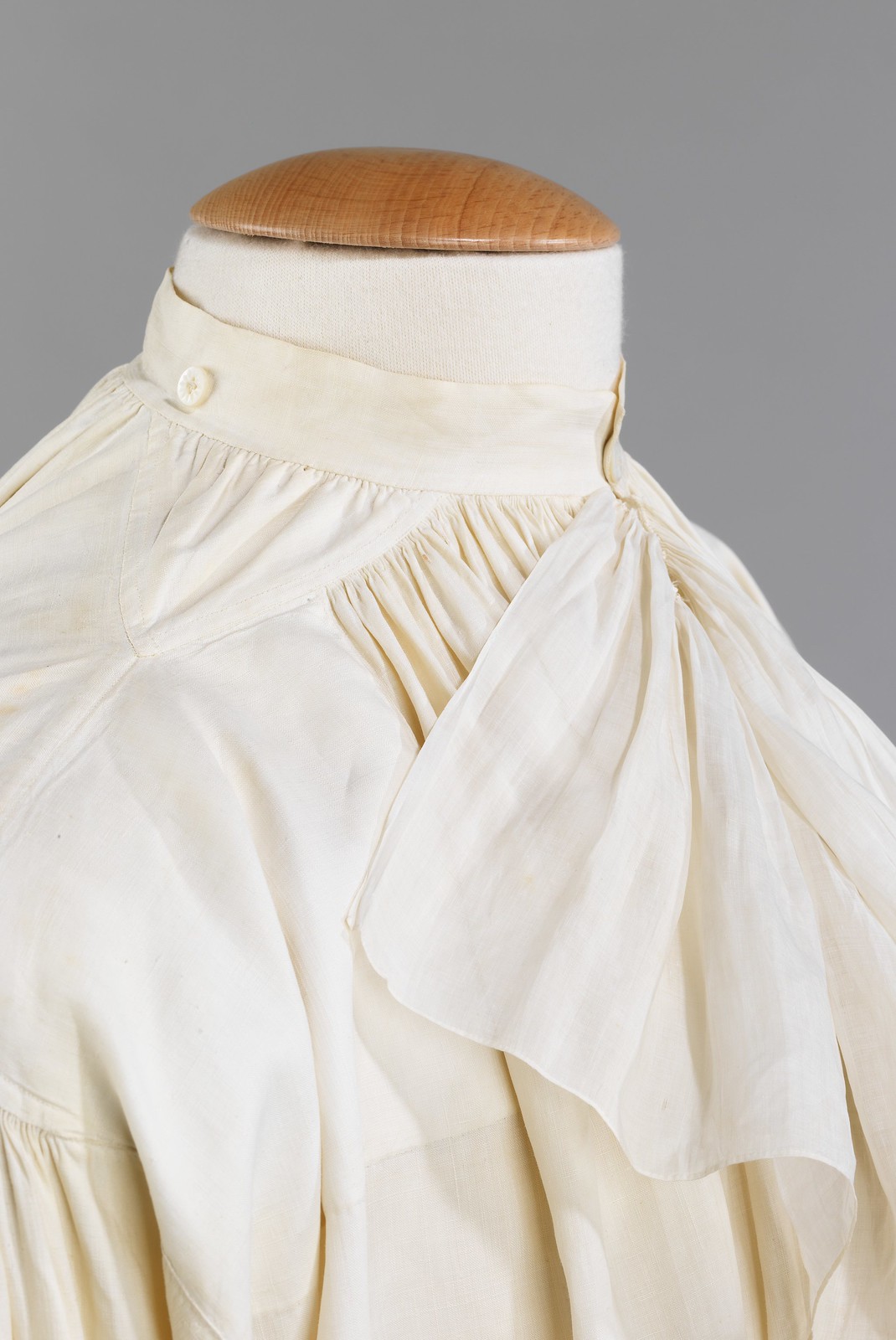 1780. Shirt. French. Linen. metmuseum