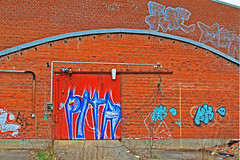 Fasad med Graffiti 2