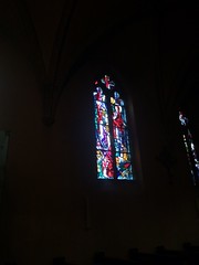 Un des vitraux de l’église St Nicolas