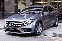 Mercedes GLA 200 | AMG | 2018 | Gris Montaña | Piel Marrón | Auto Exclusive BCN