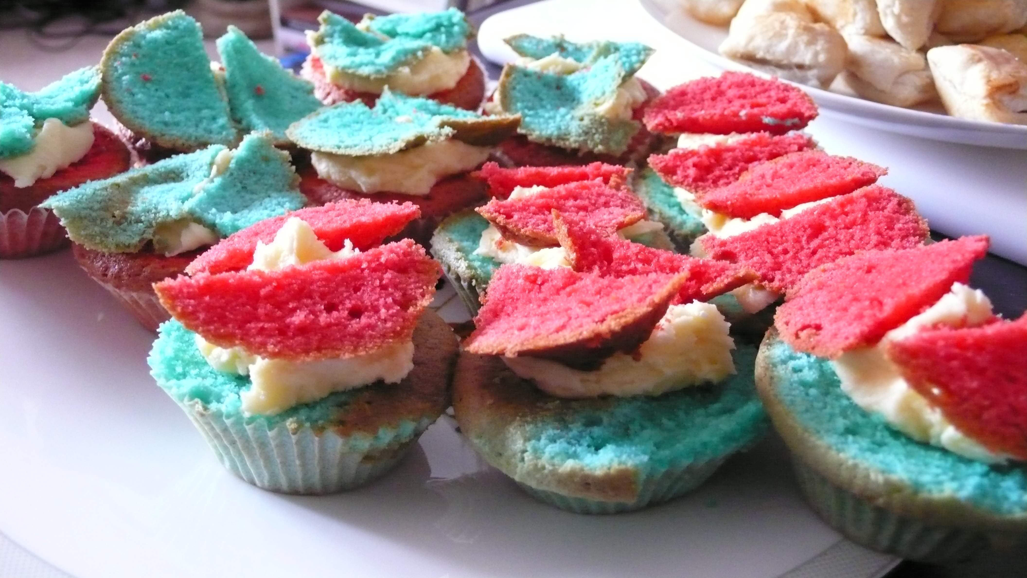 Red white and blue cup cakes (at least in theory)
