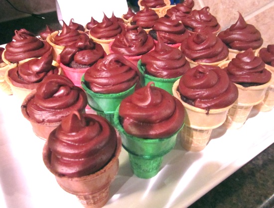 cupcake_cones_chocolate_poo_hoh_1