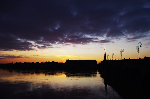 reflection sunrise loire leverdesoleil blois réflection laloire pontjacquesgabriel