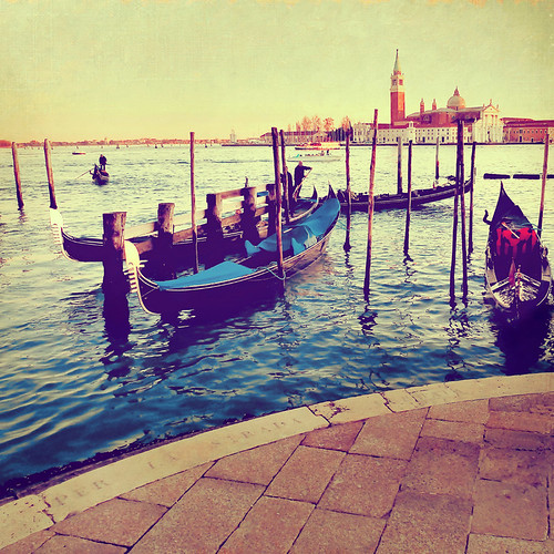 blue venice red italy water sunshine square boats afternoon lagoon gondolas sangiorgiomaggiore yextures magicunicornverybest rivadelischiavoni