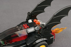 6864 The Batmobile and the Two-Face Chase - Batmobile 7