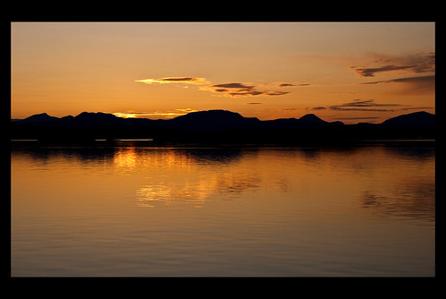 sunset sea mountains reflections scotland westernisles canon400d