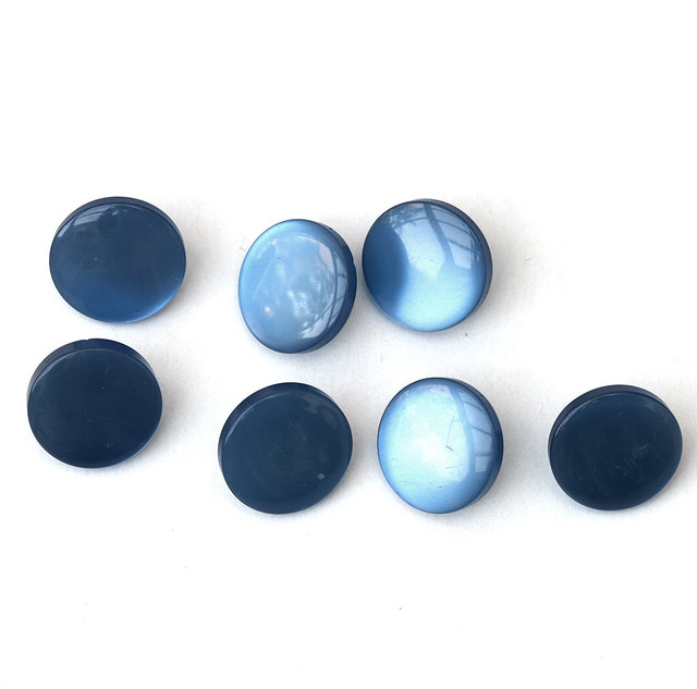 7 small vintage blue shanked buttons buttons 11mm