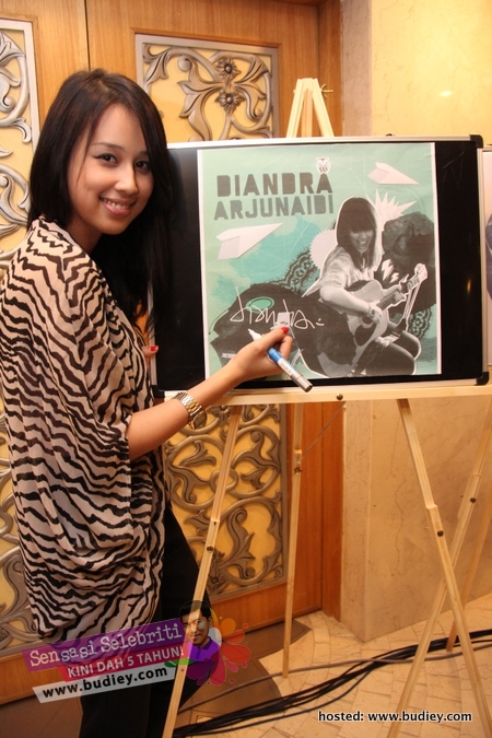 Pelancaran Album Yuna &Amp; Diandra Arjunaidi