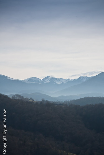 blue winter france mountains french still zoom hills compression distance pyrenees pixelpost flickrpost 450d sentous