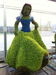 Snow White Topiary