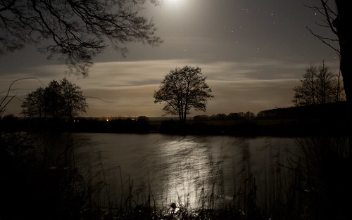 sky moon lake nature night stars landscape nightshot 600d