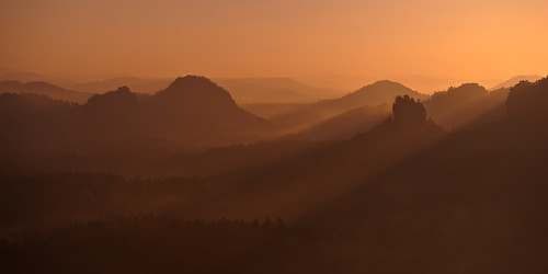 mist sunrise landscape schweiz switzerland saxon lightrays sächsische kleinerwinterberg