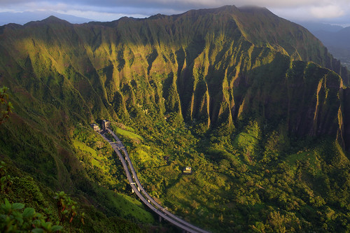 morning light texture stairs sunrise hawaii golden nikon highway h3 heaven haiku oahu hiking tunnel hike stairway kaneohe valley stairwaytoheaven haikustairs d700 35mmf14g