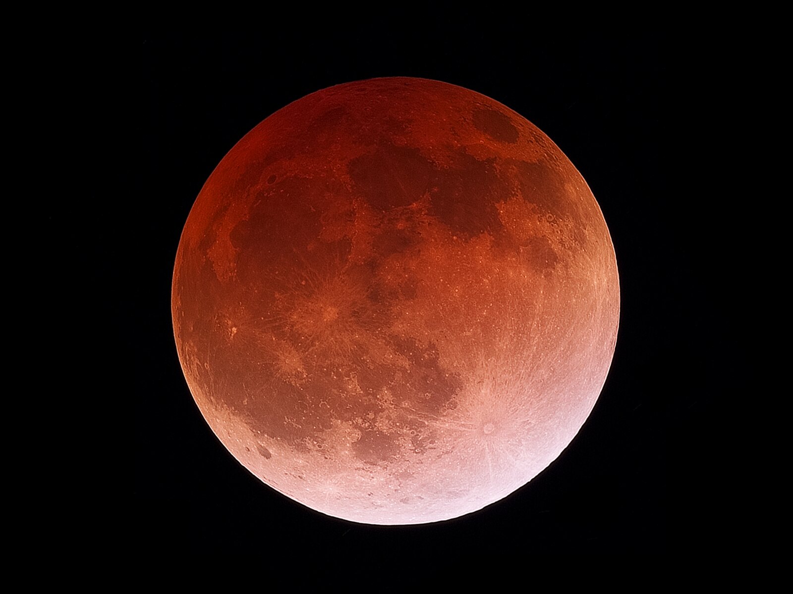 Total Lunar Eclipse on April 15th, 2014