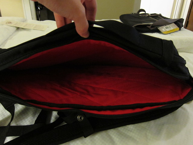 Q Backpack 2011 - Laptop Compartment View