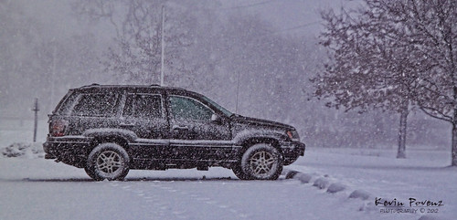park white snow black cold jeep january