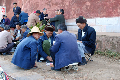 men playing cards in Jianshui China