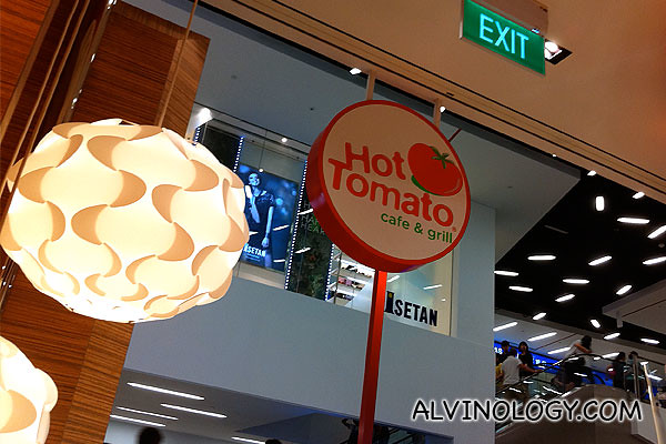 Hot Tomato Cafe & Grill