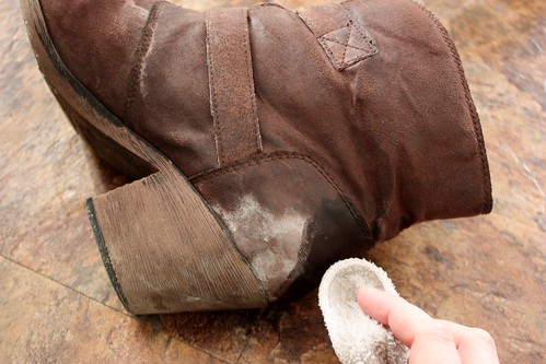 cleaning-salt-stains-off-suede-boots