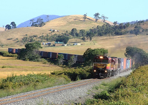 train gm d australia tasmania 2021 freighttrain papertrain colebrook emd goodstrain diesellocomotive 432 tasrail dclass canoneos550d trainsintasmania
