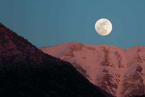 sunset moon mountains montagne tramonto luna full rise abruzzo majella mountans sulmona 70d canonef70200mmf4lusm parconazionaledellamajella