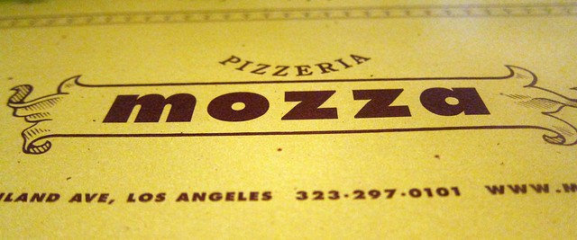mozza's pizza logo