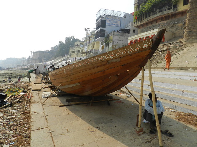 Ship building on the banks of Ganga