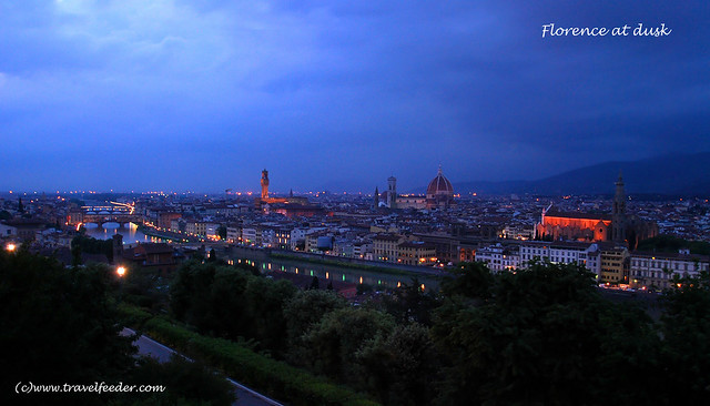 popular Europe travel guides - Best photo hour in Florence at dusk