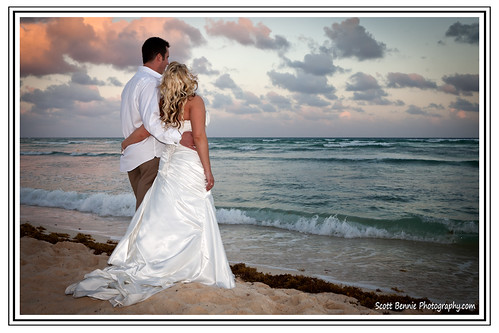 ocean wedding sunset beach mexico groom bride coast ceremony posing 2012 caribbeanocean myanriviera grandprincessresort