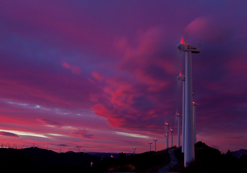 blue sunset sonnenuntergang hour pamplona windpower windkraftanlage windpark windtrubines