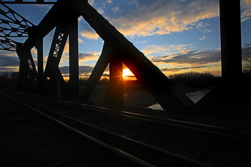 sunset massachusetts railroadbridge chicopeeriver tryingoutmyoldsigma1735mm