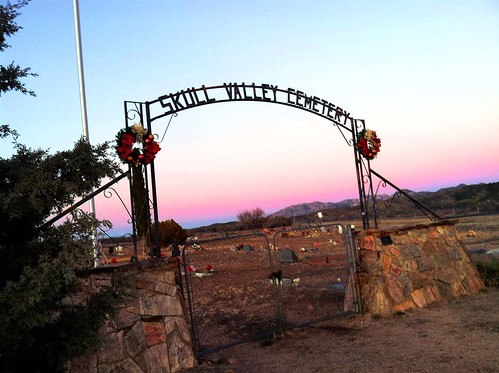 dusk sunset skullvalley arizona cemetary gate fence wreath roxkwall roadside