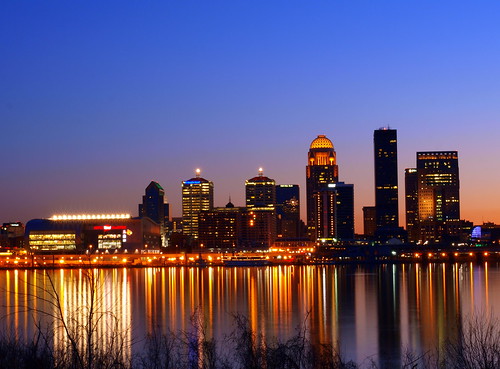 city water skyline night river dark lights clear louisville ohioriver louisvillekentucky louisvilleskyline