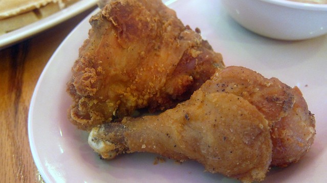 fried chicken at roscoe's