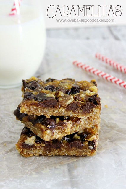 Caramelitas - Ooey gooey caramel paired with chocolate and an oatmeal crust. Totally addicting! #bars #dessert #sweets