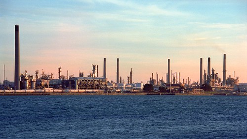 sunset plant industry greatlakes smokestack refinery nikonf5 colorneg vuescan nikoncoolscan5000ed kodakektar100