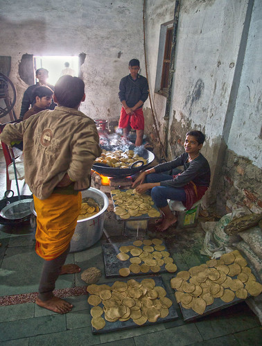 india bread community poori ayodhya
