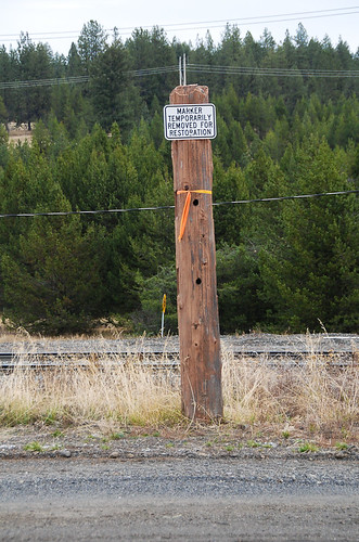 railroad history sign oregon tracks bluemountains communication marker unionpacific powerline disappointment 1000 lightroom meacham ut2011oct