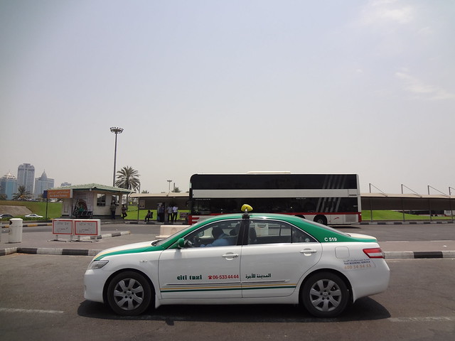 Transportes Aeroporto de Sharjah EAU, Taxi